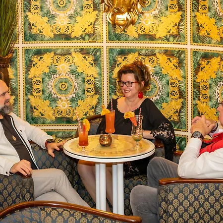 فندق Alexandra 4*