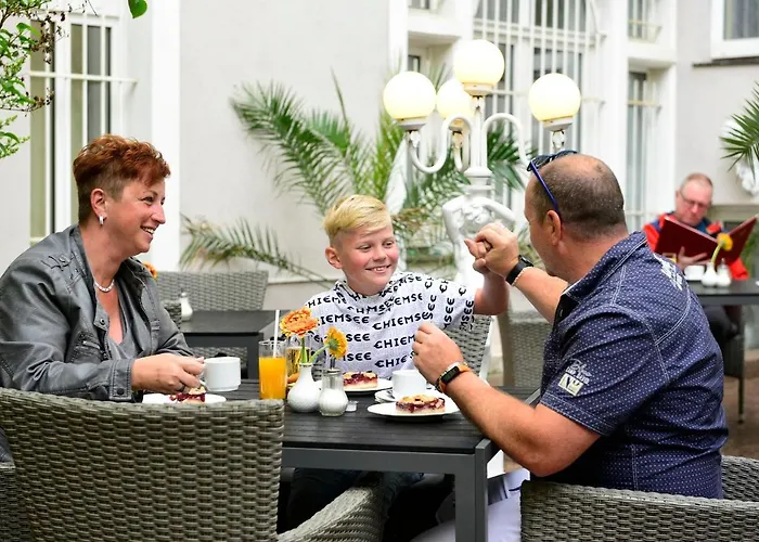 Alexandra بلوين