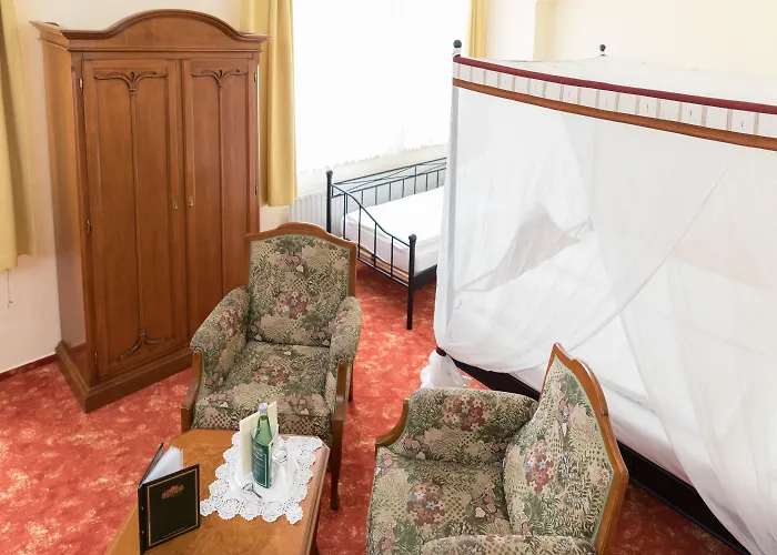 فندق Alexandra 4*