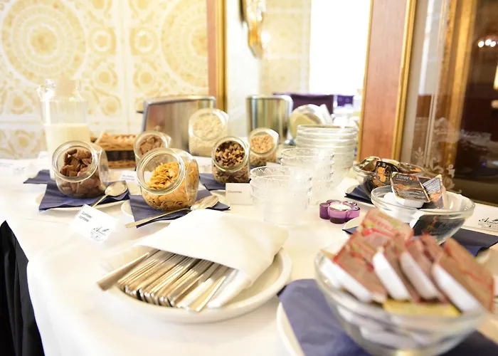 فندق Alexandra 4*