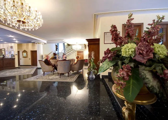 فندق Alexandra 4*