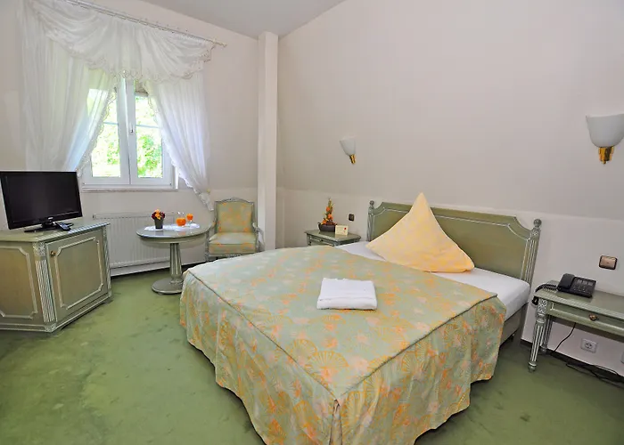 Alexandra فندق بلوين