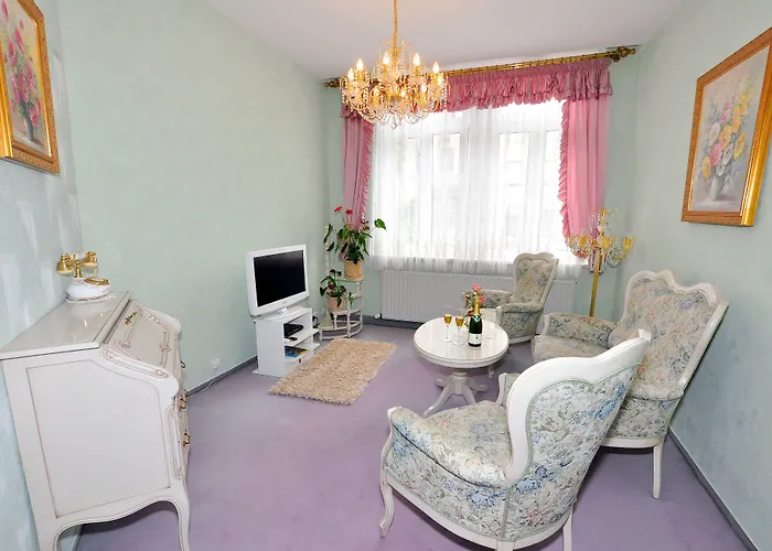 فندق Alexandra 4*